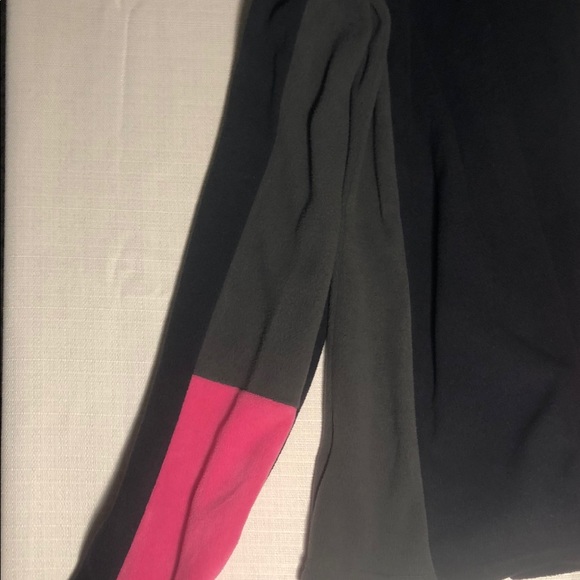 Ladies Breast Cancer awareness Columbia half zip - Picture 5 of 7